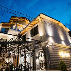 Hotel Ester, Korce